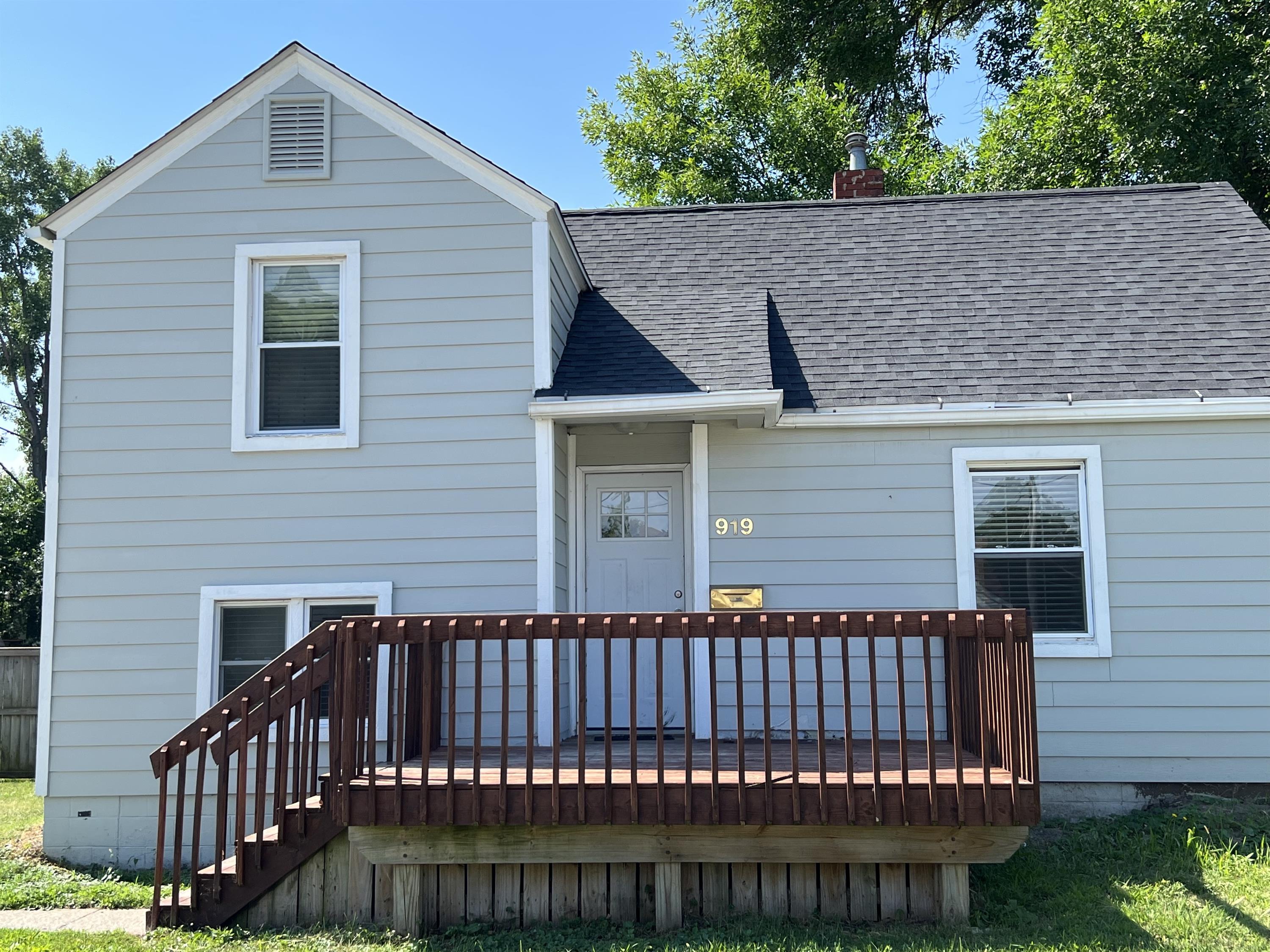 919 SW 3rd Street