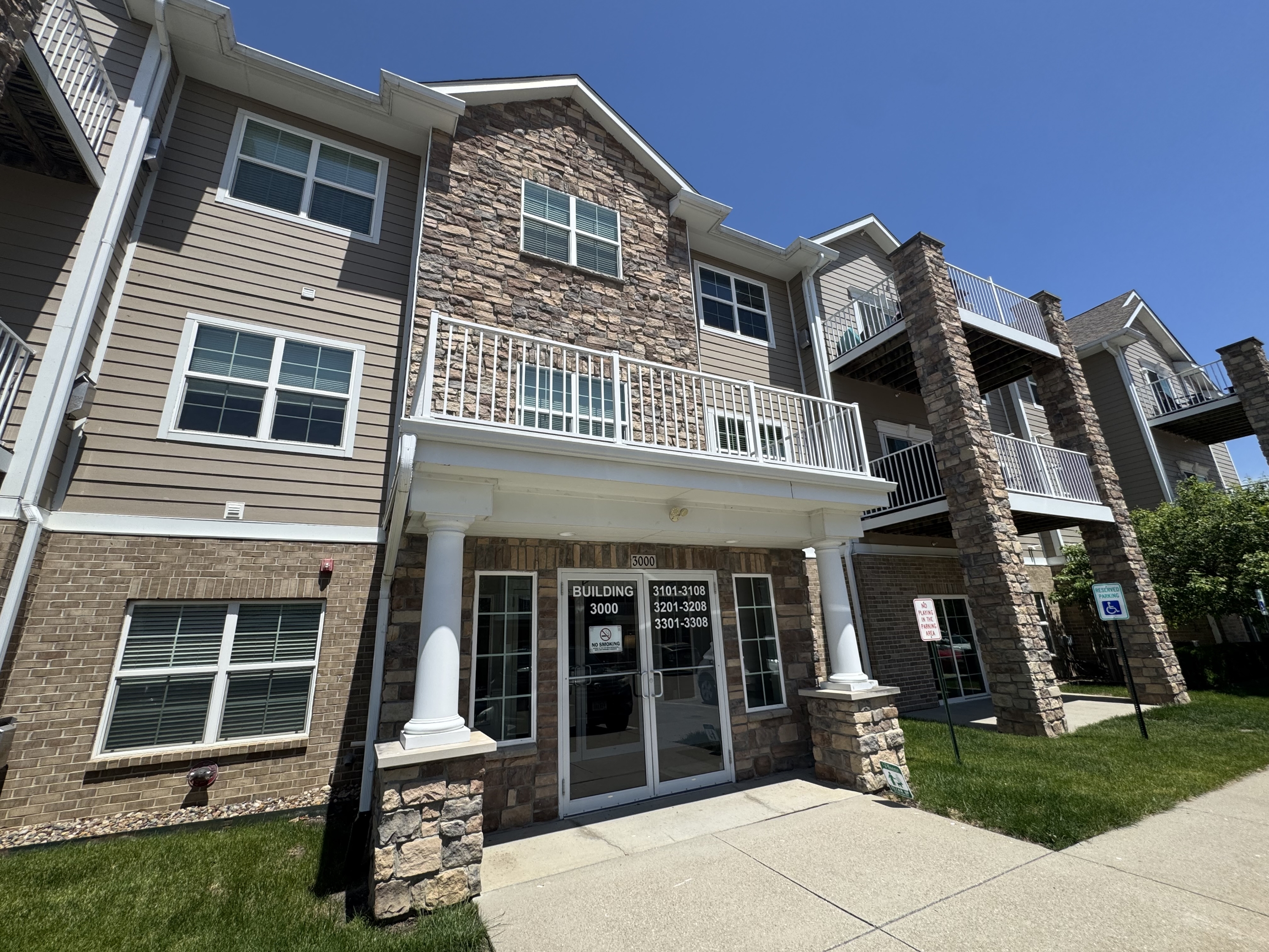 8350 EP True Parkway