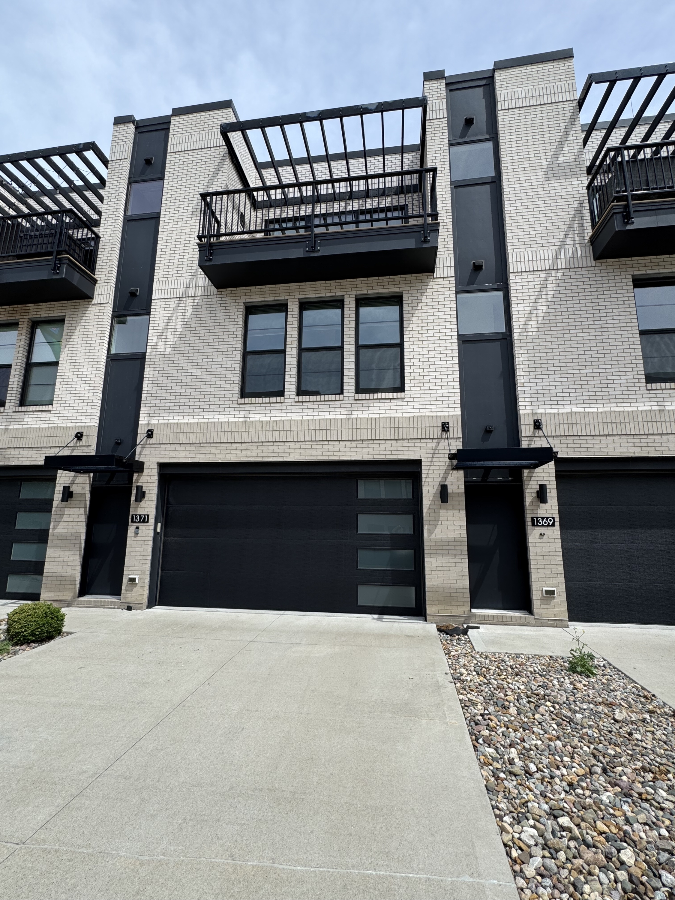 1371 Keosauqua Way - 1